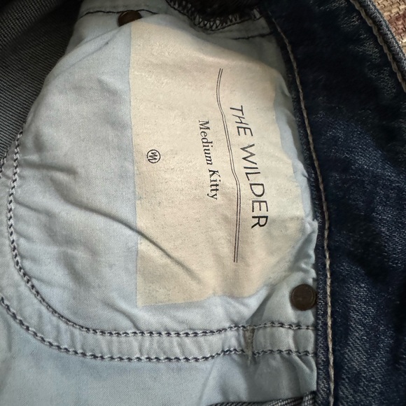 MOTHER the wilder medium kitty size 28. Low rise - Picture 6 of 6